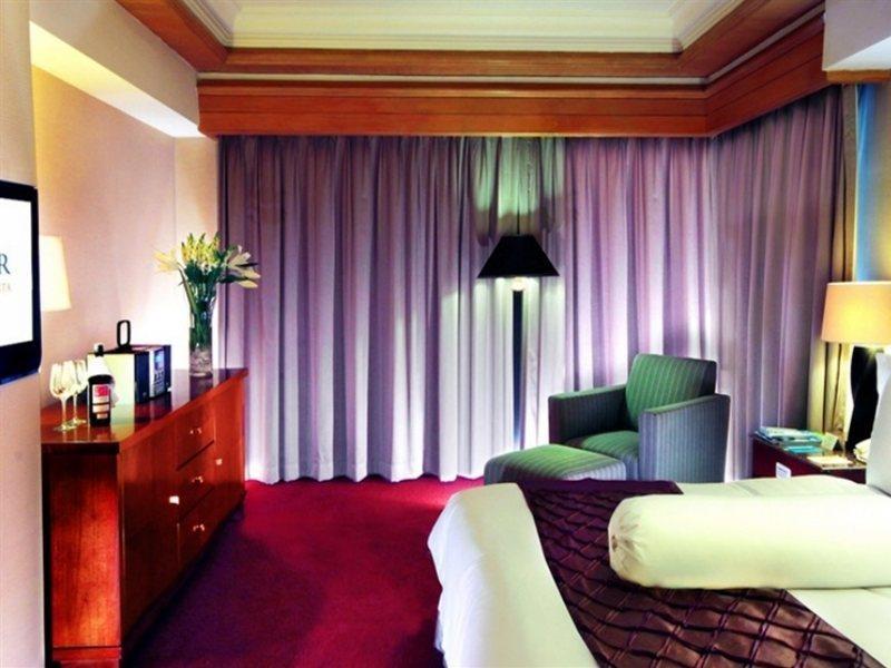 Le Grandeur Mangga Dua Otel Cakarta Dış mekan fotoğraf