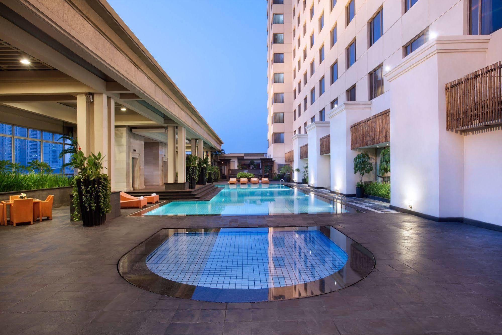Le Grandeur Mangga Dua Otel Cakarta Dış mekan fotoğraf